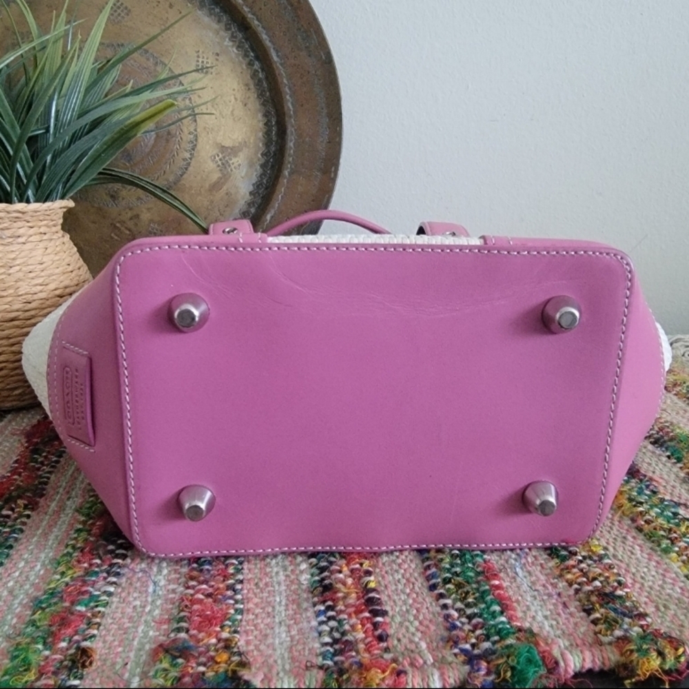 Coach Pink Raffia Handbag - Picture 4 of 9